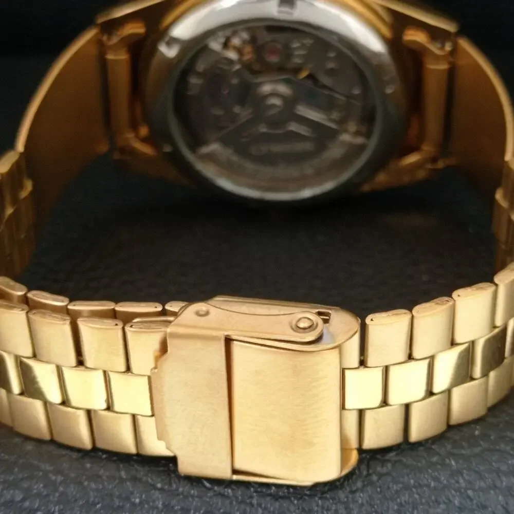 Vintage 1984 Seiko Automatic Mens Gold Watch W/daydate & Gold accents